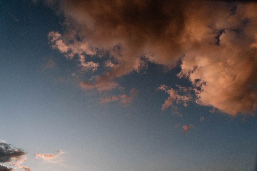 Bild von Wolken beim Sonnenuntergang