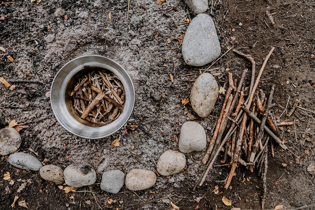 Campingkocher ohne Gas das Kelly Kettle Set im Test // take an adVANture