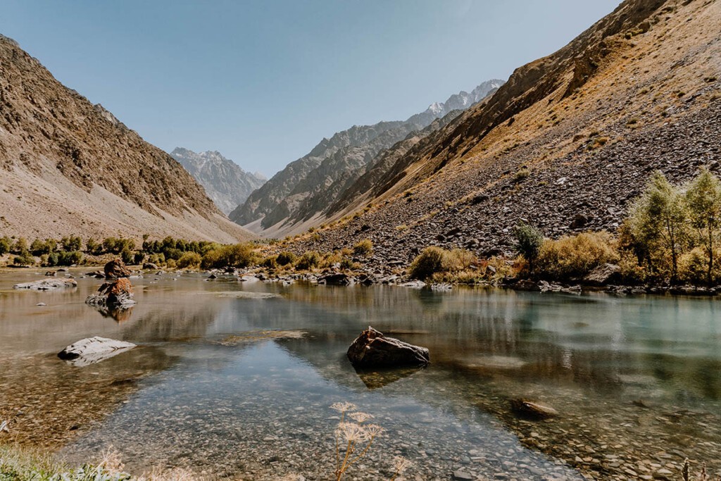 See bei Jizev im Bartang Valley in Tadschikistan.